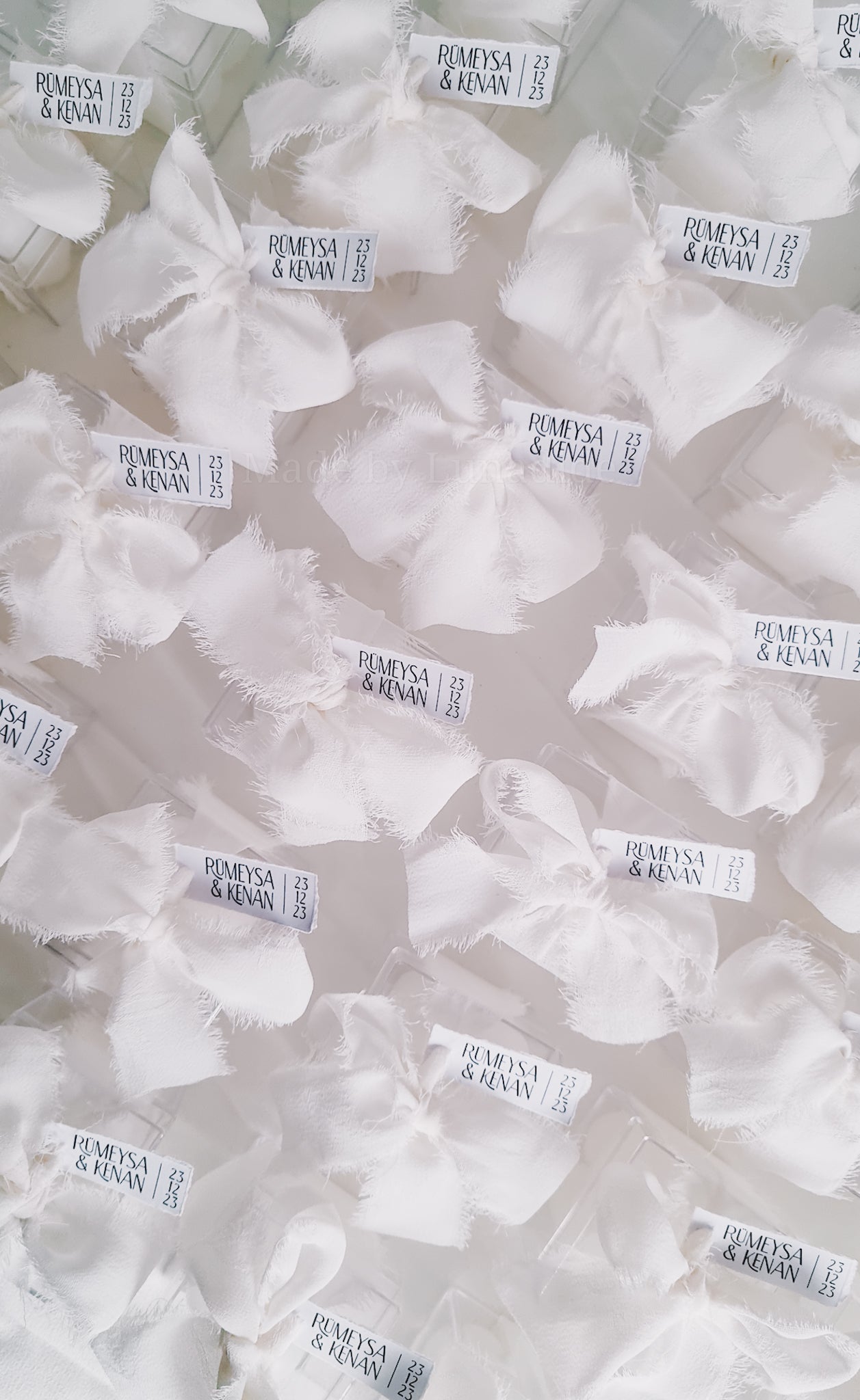 Bedankje bubble kaars ''Mundus''