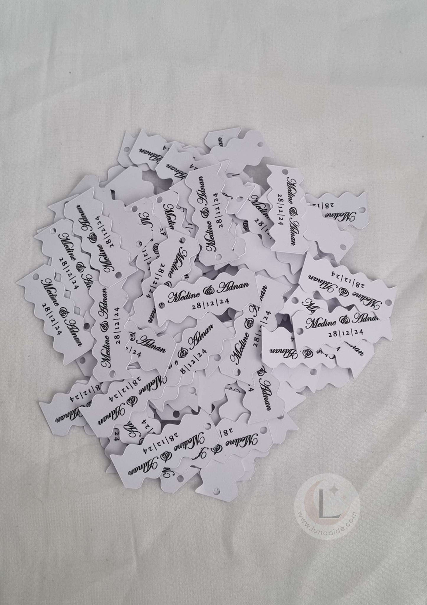 Labels ''Wavy''